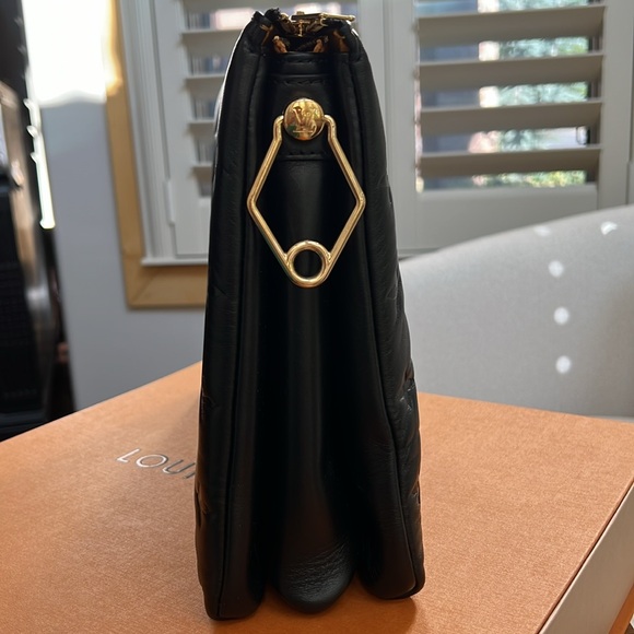 🔥Louis Vuitton Coussin MM - FULL SET with COA - Picture 9 of 16